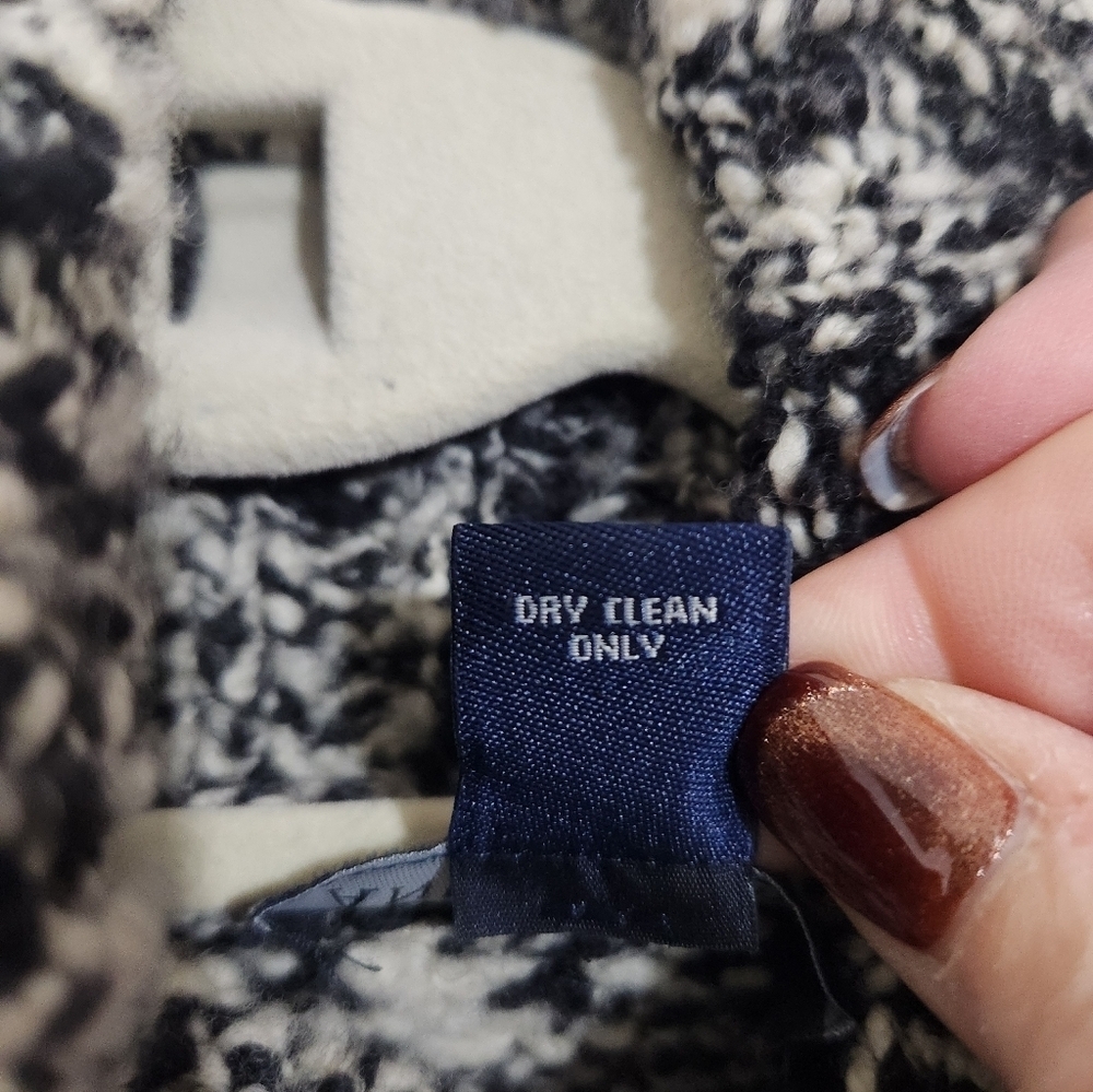 ANN TAYLOR Black and White Sweater, Size Med - Picture 3 of 6